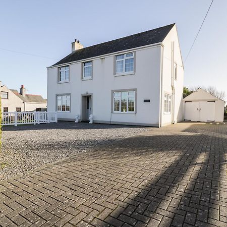 Halcyon Villa Moelfre Exterior photo