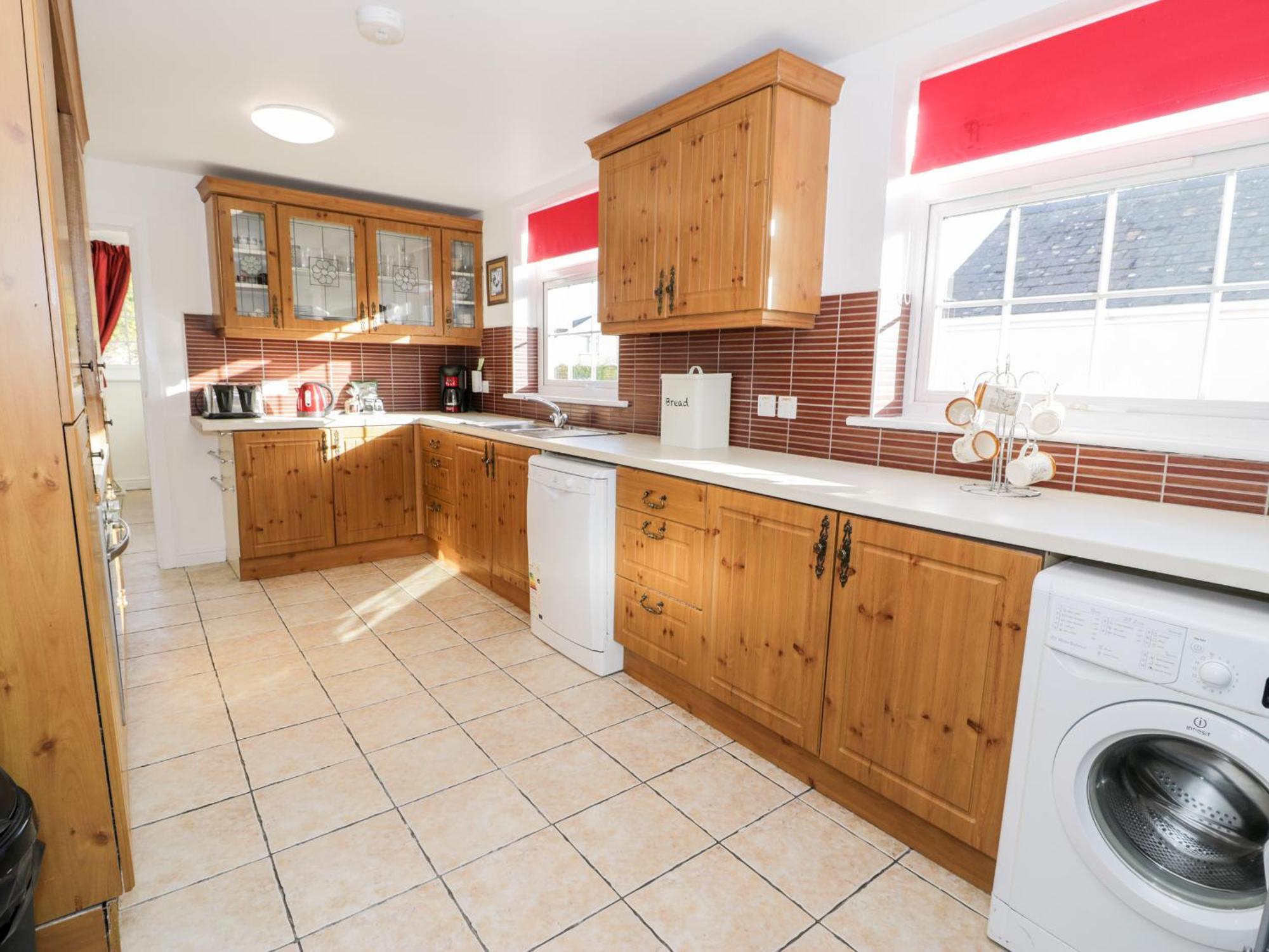Halcyon Villa Moelfre Exterior photo
