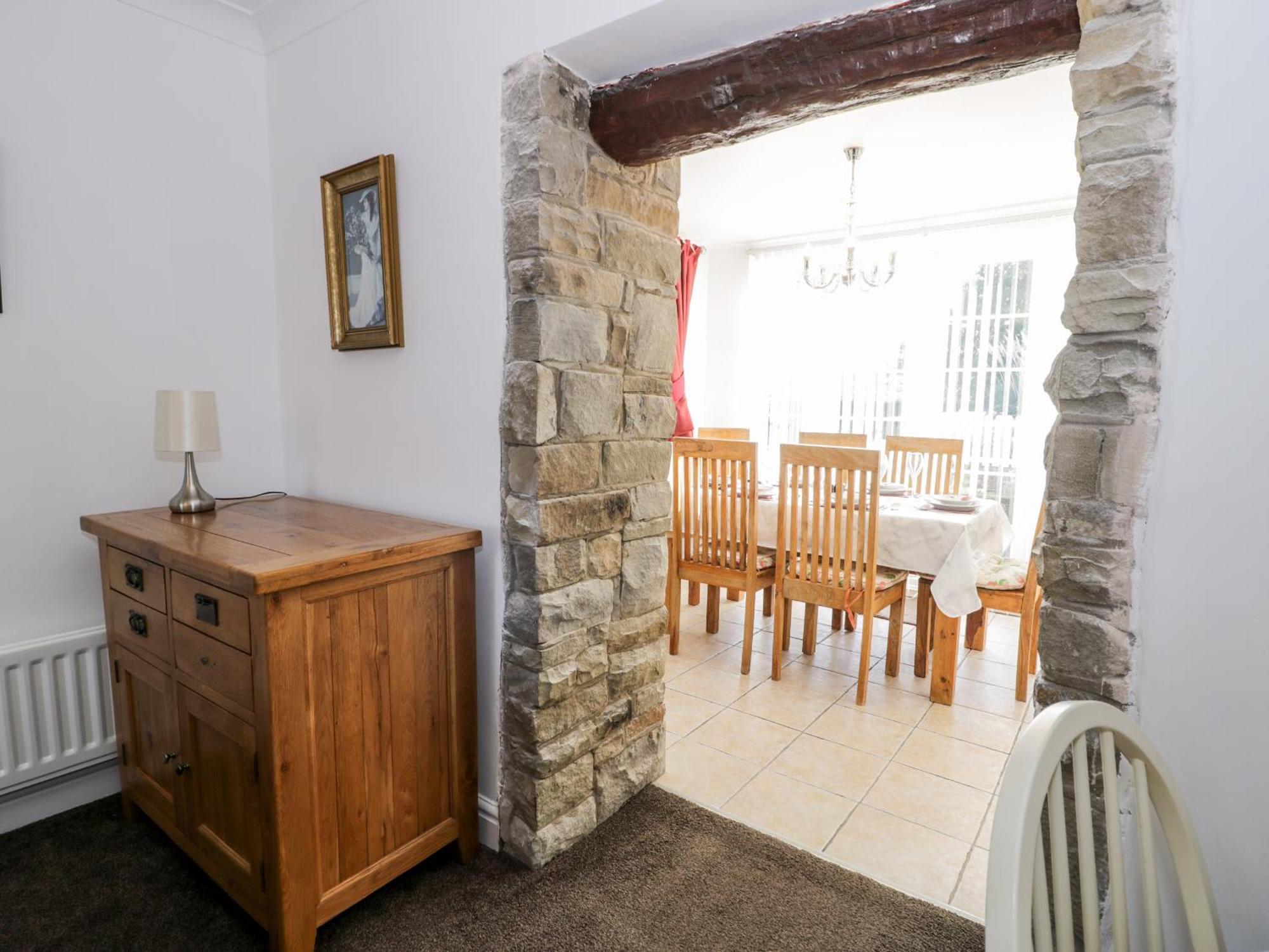 Halcyon Villa Moelfre Exterior photo